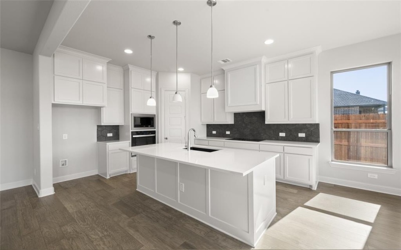 4006 Foot Hills Drive, Midlothian, TX 76065, 3 Habitaciones Habitaciones , ,2 BañosBaños,Residential,En Venta,4006 Foot Hills Drive,20812022