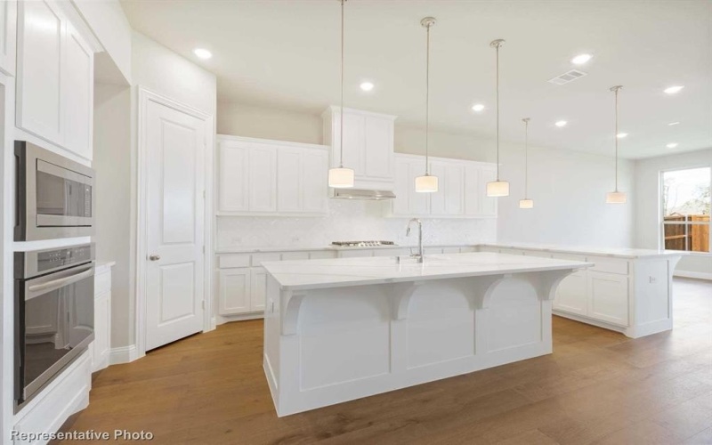 720 Bridle Path Parkway, Aubrey, TX 76227, 4 Bedrooms Bedrooms, ,5 BathroomsBathrooms,Residential,For Sale,720 Bridle Path Parkway,20815829