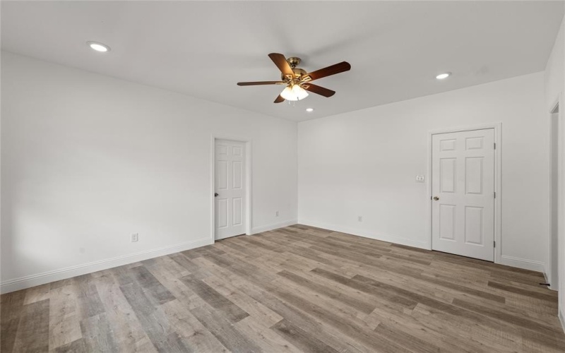 1612 E Leuda Street, Fort Worth, TX 76104, 4 Bedrooms Bedrooms, ,2 BathroomsBathrooms,Residential,For Sale,1612 E Leuda Street,20815836