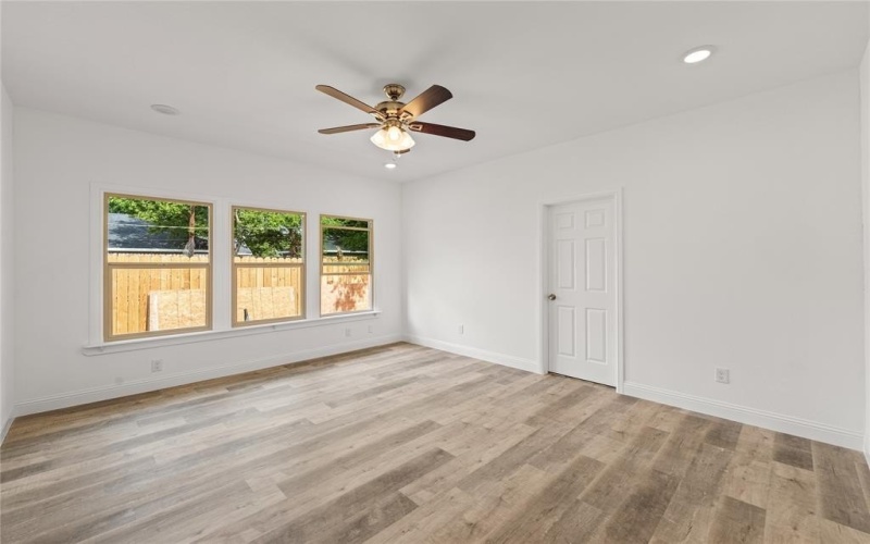 1612 E Leuda Street, Fort Worth, TX 76104, 4 Bedrooms Bedrooms, ,2 BathroomsBathrooms,Residential,For Sale,1612 E Leuda Street,20815836