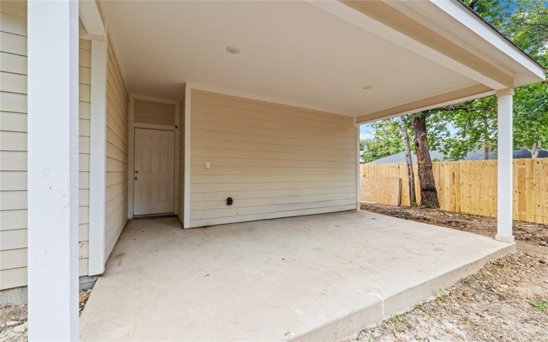1612 E Leuda Street, Fort Worth, TX 76104, 4 Bedrooms Bedrooms, ,2 BathroomsBathrooms,Residential,For Sale,1612 E Leuda Street,20815836