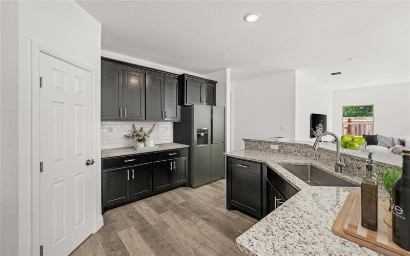 1612 E Leuda Street, Fort Worth, TX 76104, 4 Bedrooms Bedrooms, ,2 BathroomsBathrooms,Residential,For Sale,1612 E Leuda Street,20815836