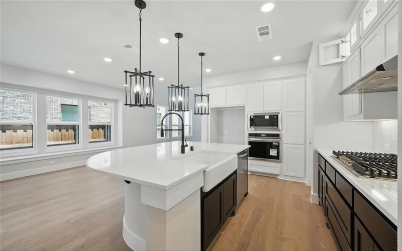 8509 Heard Hill Drive, McKinney, TX 75071, 4 Bedrooms Bedrooms, ,3 BathroomsBathrooms,Residential,For Sale,8509 Heard Hill Drive,20812054