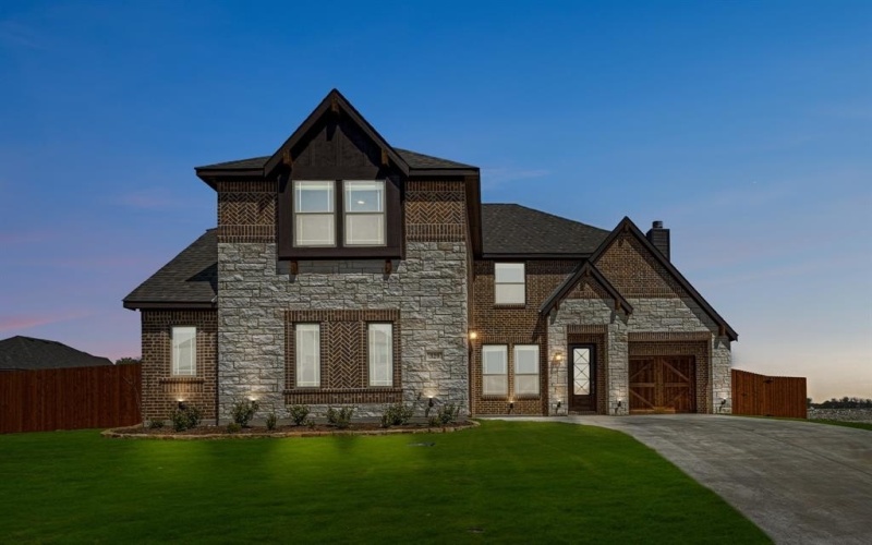 329 Sparkling Springs Drive, Waxahachie, TX 75165, 5 Habitaciones Habitaciones , ,5 BañosBaños,Residential,En Venta,329 Sparkling Springs Drive,20815994
