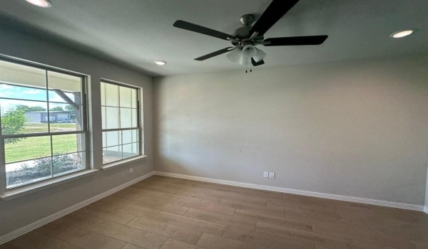2467 Blackjack Oak Road, Oak Ridge, TX 75161, 4 Habitaciones Habitaciones , ,2 BañosBaños,Residential,En Venta,2467 Blackjack Oak Road,20812293