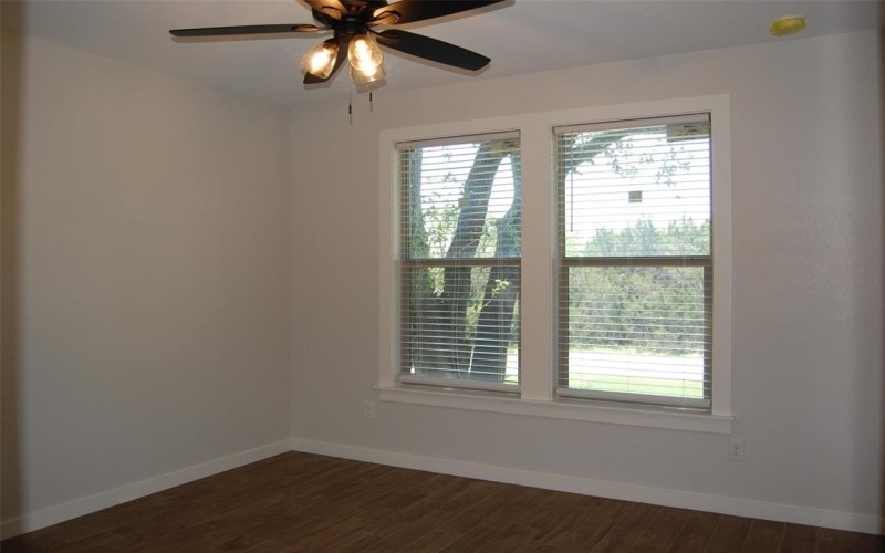 2510 Lakeridge Drive, Granbury, TX 76048, 3 Bedrooms Bedrooms, ,2 BathroomsBathrooms,Residential,For Sale,2510 Lakeridge Drive,20816158
