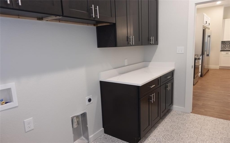 2510 Lakeridge Drive, Granbury, TX 76048, 3 Bedrooms Bedrooms, ,2 BathroomsBathrooms,Residential,For Sale,2510 Lakeridge Drive,20816158
