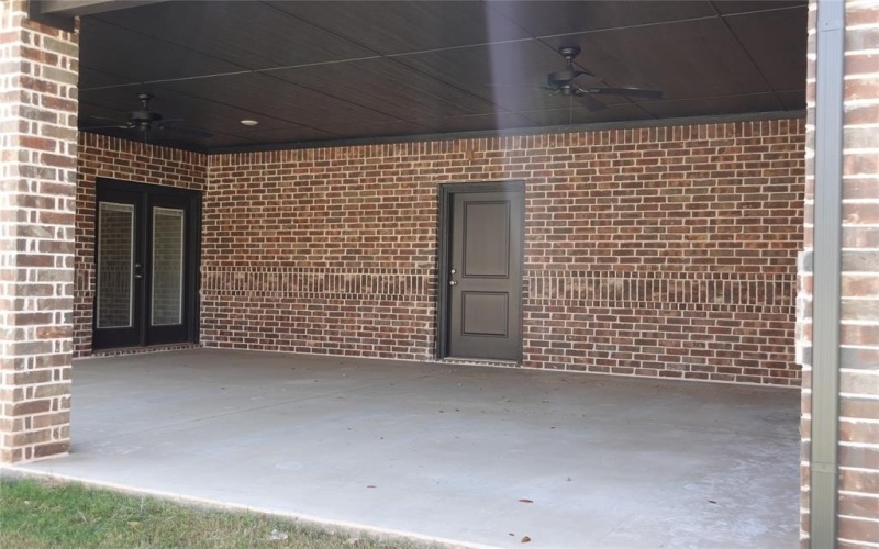 2510 Lakeridge Drive, Granbury, TX 76048, 3 Bedrooms Bedrooms, ,2 BathroomsBathrooms,Residential,For Sale,2510 Lakeridge Drive,20816158