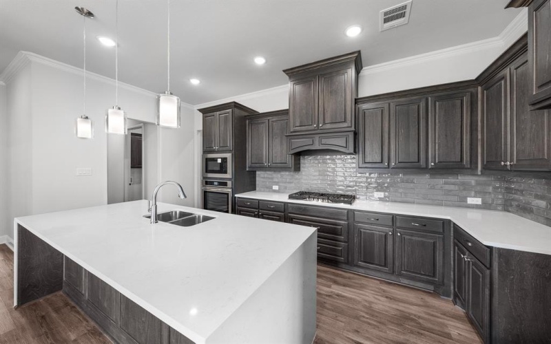 304 Big Antler Court, Heath, TX 75032, 3 Bedrooms Bedrooms, ,2 BathroomsBathrooms,Residential,For Sale,304 Big Antler Court,20812371