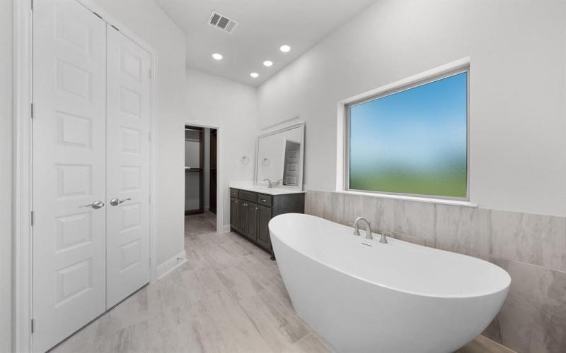 203 Links Court, Heath, TX 75032, 4 Bedrooms Bedrooms, ,2 BathroomsBathrooms,Residential,For Sale,203 Links Court,20812378