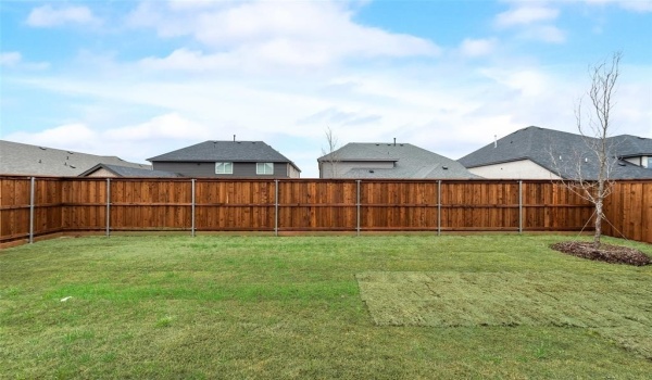 4108 Tarlton Road, Little Elm, TX 75068, 3 Bedrooms Bedrooms, ,2 BathroomsBathrooms,Residential,For Sale,4108 Tarlton Road,20816250