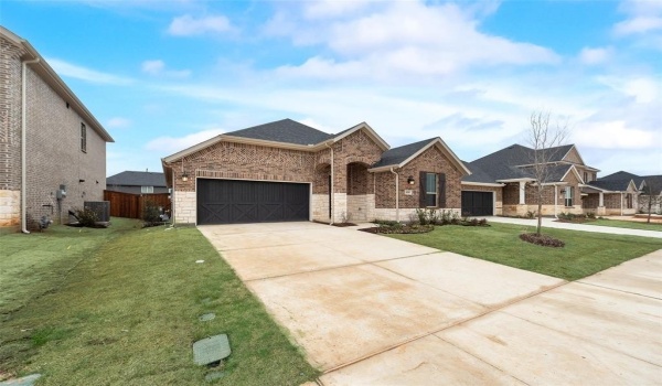4108 Tarlton Road, Little Elm, TX 75068, 3 Bedrooms Bedrooms, ,2 BathroomsBathrooms,Residential,For Sale,4108 Tarlton Road,20816250