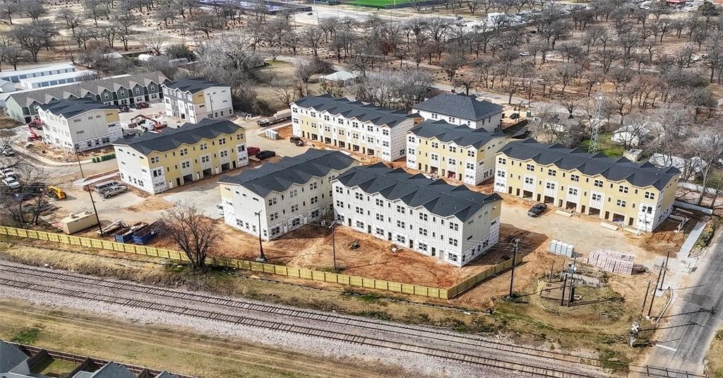 422 S Lillian Street, Stephenville, TX 76401, 4 Bedrooms Bedrooms, ,5 BathroomsBathrooms,Residential Lease,For Rent,422 S Lillian Street,20816296