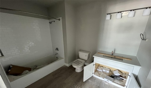 422 S Lillian Street, Stephenville, TX 76401, 4 Bedrooms Bedrooms, ,5 BathroomsBathrooms,Residential Lease,For Rent,422 S Lillian Street,20816296
