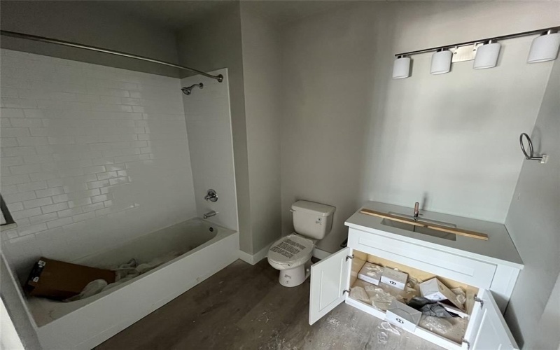 422 S Lillian Street, Stephenville, TX 76401, 4 Bedrooms Bedrooms, ,5 BathroomsBathrooms,Residential Lease,For Rent,422 S Lillian Street,20816296