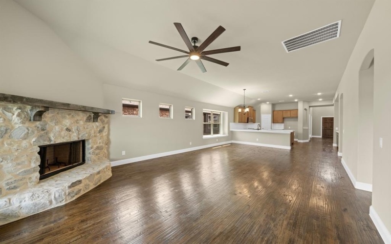 1913 Nightfall Drive, Venus, TX 76084, 5 Bedrooms Bedrooms, ,3 BathroomsBathrooms,Residential,For Sale,1913 Nightfall Drive,20816335