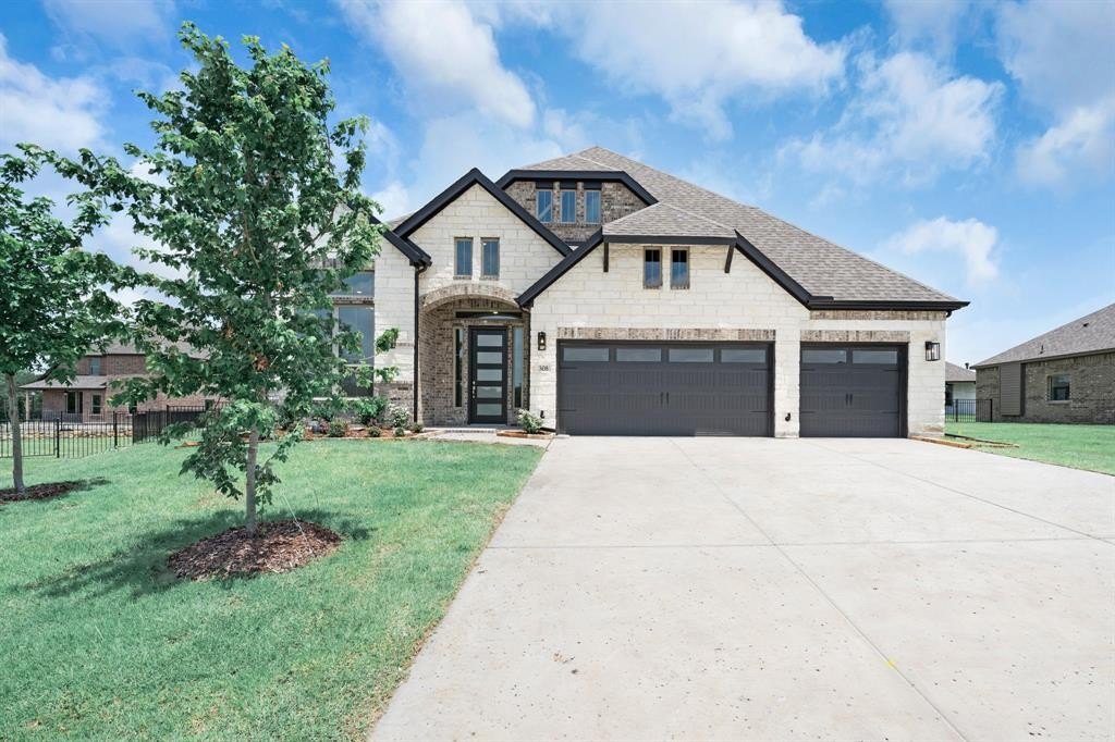 308 Big Antler Court, Heath, TX 75032, 4 Bedrooms Bedrooms, ,2 BathroomsBathrooms,Residential,For Sale,308 Big Antler Court,20812507