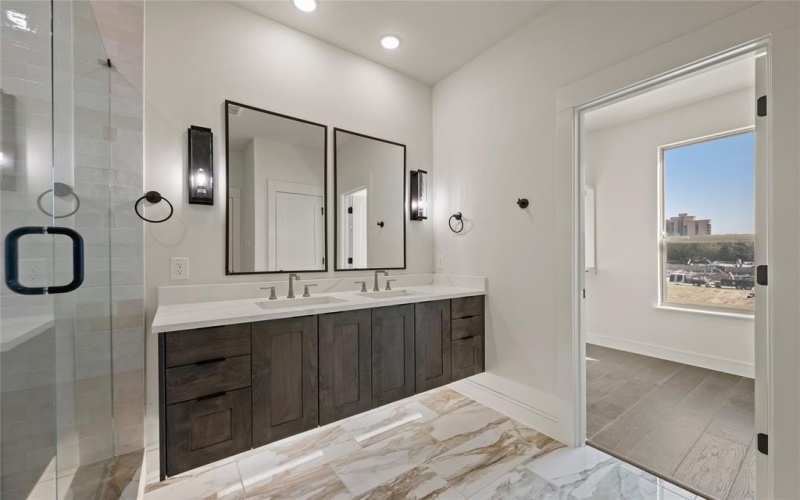 1345 Linkside Drive, Irving, TX 75038, 3 Bedrooms Bedrooms, ,3 BathroomsBathrooms,Residential,For Sale,1345 Linkside Drive,20812626