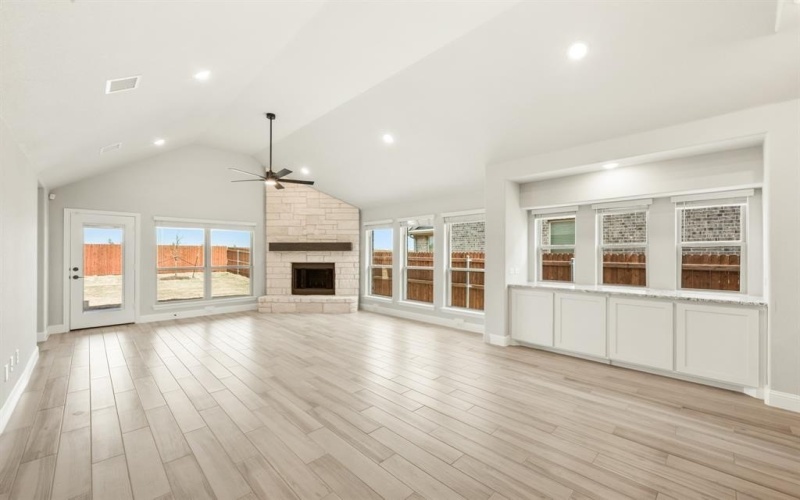 489 Red Maple Road, Waxahachie, TX 75165, 4 Bedrooms Bedrooms, ,3 BathroomsBathrooms,Residential,For Sale,489 Red Maple Road,20816516