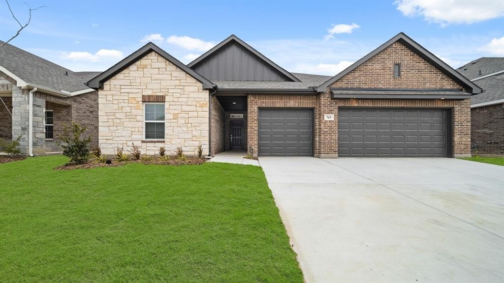 765 Vineyard Way, Forney, TX 75126, 4 Bedrooms Bedrooms, ,3 BathroomsBathrooms,Residential,For Sale,765 Vineyard Way,20809528