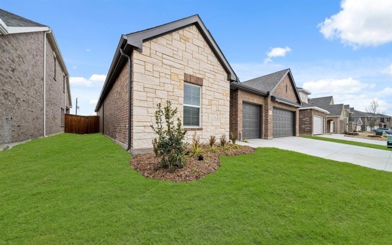 765 Vineyard Way, Forney, TX 75126, 4 Bedrooms Bedrooms, ,3 BathroomsBathrooms,Residential,For Sale,765 Vineyard Way,20809528