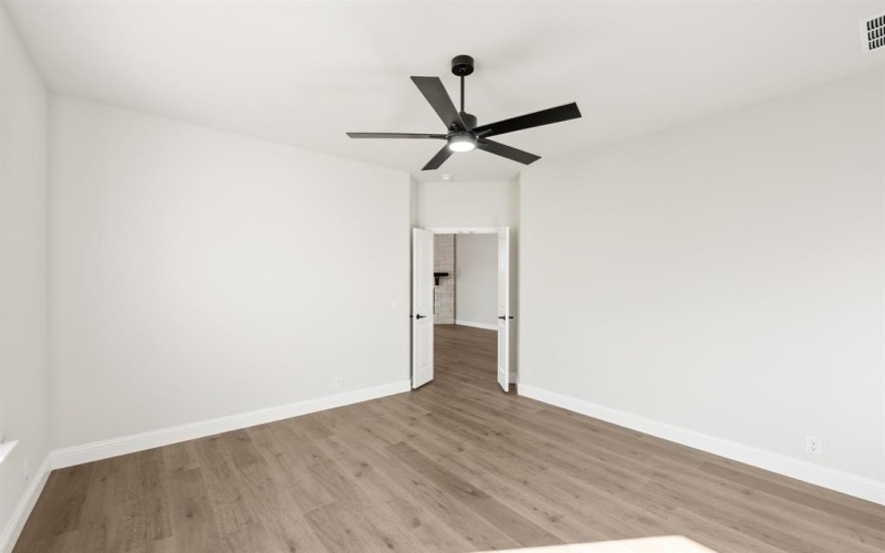 136 Fireberry Drive, Glenn Heights, TX 75154, 5 Habitaciones Habitaciones , ,5 BañosBaños,Residential,En Venta,136 Fireberry Drive,20813256