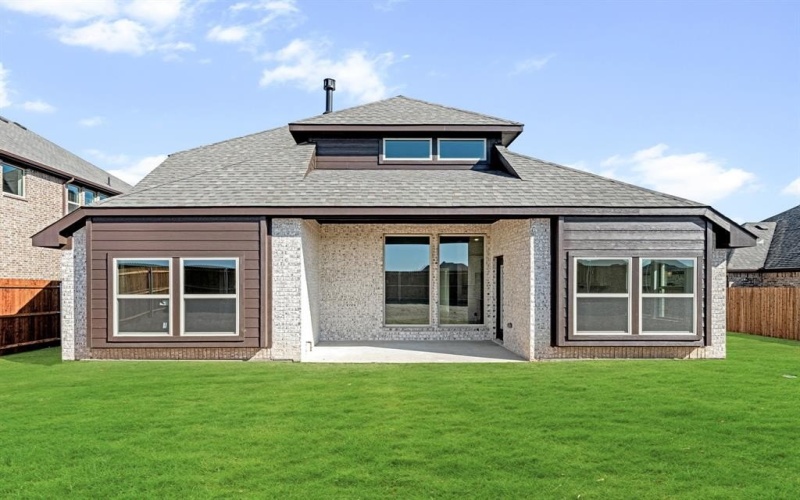 136 Fireberry Drive, Glenn Heights, TX 75154, 5 Habitaciones Habitaciones , ,5 BañosBaños,Residential,En Venta,136 Fireberry Drive,20813256