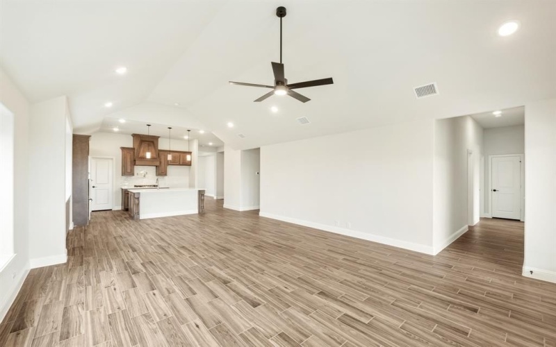 144 Fireberry Drive, Glenn Heights, TX 75154, 4 Bedrooms Bedrooms, ,2 BathroomsBathrooms,Residential,For Sale,144 Fireberry Drive,20813294