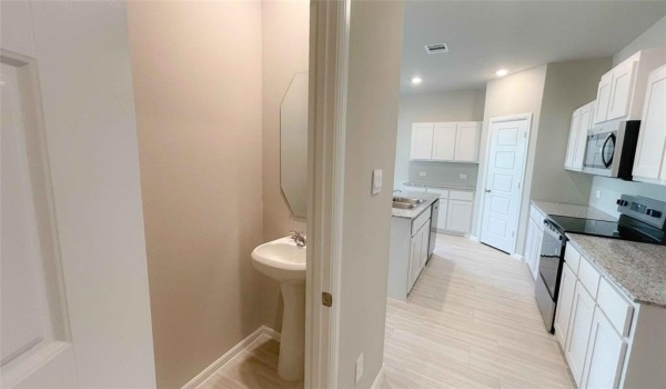 3113 STRAWBERRY FARM Lane, Fort Worth, TX 76140, 3 Bedrooms Bedrooms, ,2 BathroomsBathrooms,Residential,For Sale,3113 STRAWBERRY FARM Lane,20809851