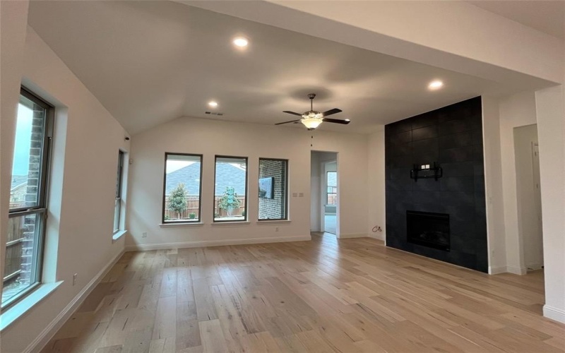 5529 Mountain Island Drive, Fort Worth, TX 76179, 3 Bedrooms Bedrooms, ,2 BathroomsBathrooms,Residential,For Sale,5529 Mountain Island Drive,20810051