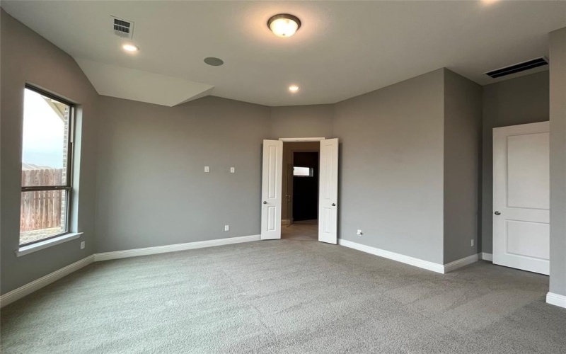 5529 Mountain Island Drive, Fort Worth, TX 76179, 3 Bedrooms Bedrooms, ,2 BathroomsBathrooms,Residential,For Sale,5529 Mountain Island Drive,20810051