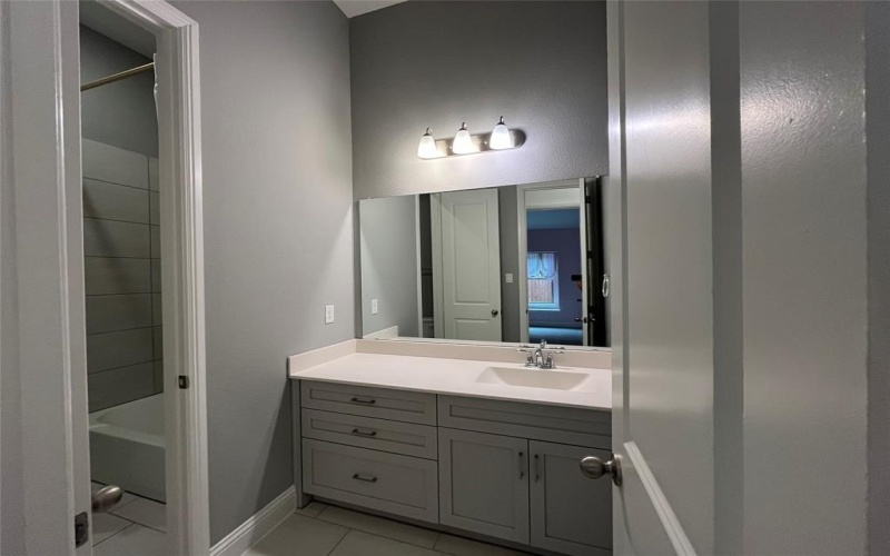 5529 Mountain Island Drive, Fort Worth, TX 76179, 3 Bedrooms Bedrooms, ,2 BathroomsBathrooms,Residential,For Sale,5529 Mountain Island Drive,20810051
