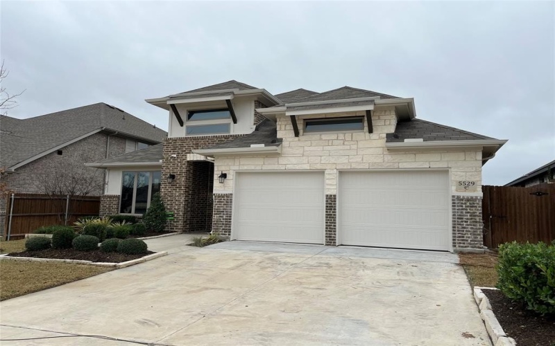 5529 Mountain Island Drive, Fort Worth, TX 76179, 3 Bedrooms Bedrooms, ,2 BathroomsBathrooms,Residential,For Sale,5529 Mountain Island Drive,20810051