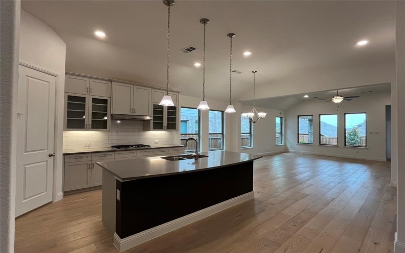 5529 Mountain Island Drive, Fort Worth, TX 76179, 3 Bedrooms Bedrooms, ,2 BathroomsBathrooms,Residential,For Sale,5529 Mountain Island Drive,20810051