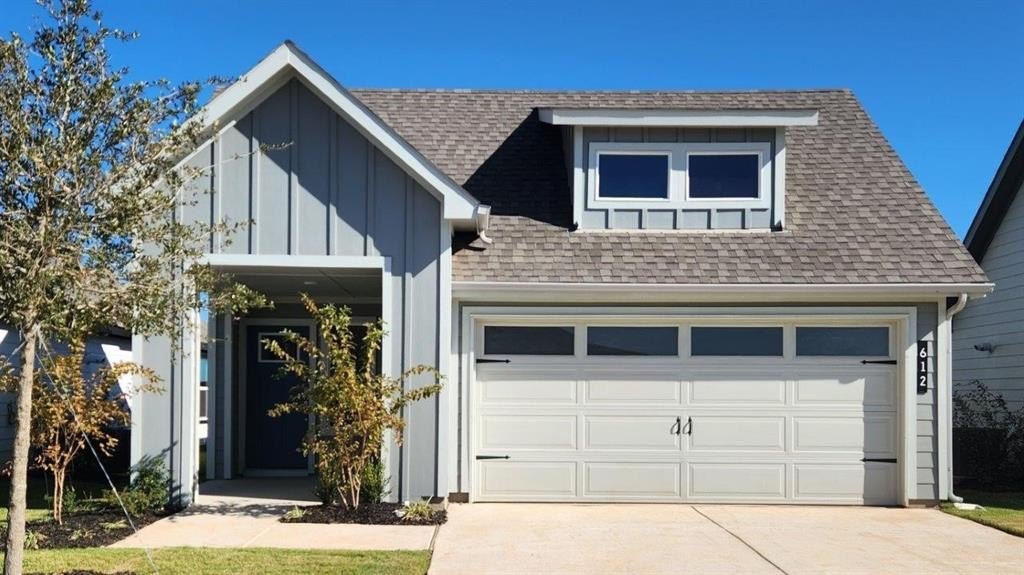 612 CAPSTONE Circle, Granbury, TX 76048, 3 Bedrooms Bedrooms, ,2 BathroomsBathrooms,Residential,For Sale,612 CAPSTONE Circle,20810054