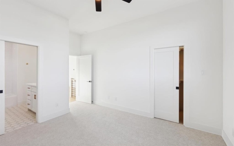 313 Rusk Street, Roanoke, TX 76262, 4 Bedrooms Bedrooms, ,3 BathroomsBathrooms,Residential,For Sale,313 Rusk Street,20813921