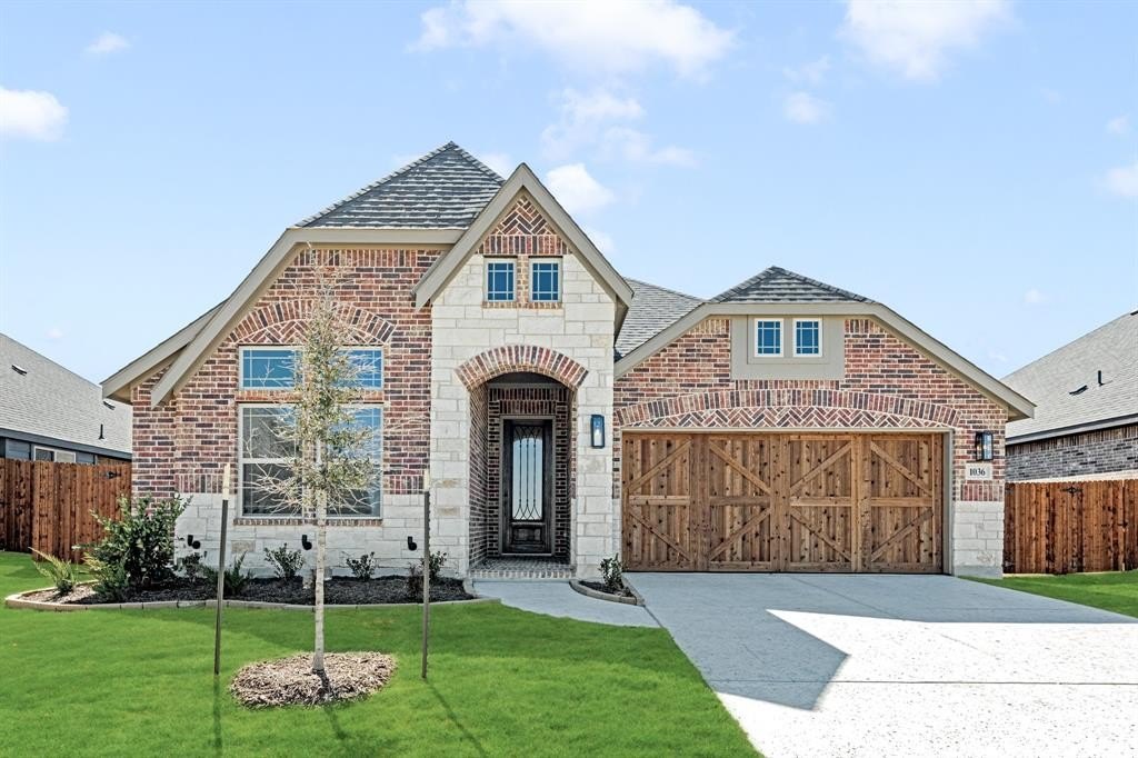 1036 Quincy Drive, Red Oak, TX 75154, 3 Bedrooms Bedrooms, ,2 BathroomsBathrooms,Residential,For Sale,1036 Quincy Drive,20810378