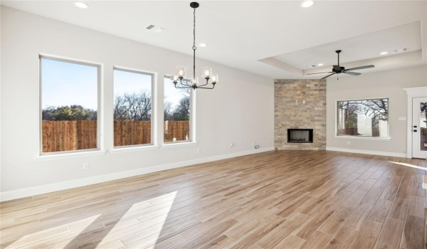 907 Boston Lane, River Oaks, TX 76114, 4 Bedrooms Bedrooms, ,3 BathroomsBathrooms,Residential,For Sale,907 Boston Lane,20810597