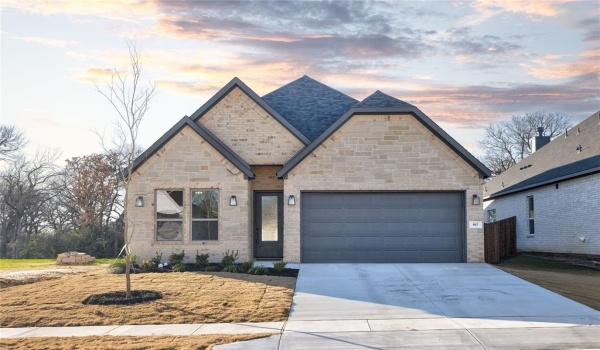 907 Boston Lane, River Oaks, TX 76114, 4 Bedrooms Bedrooms, ,3 BathroomsBathrooms,Residential,For Sale,907 Boston Lane,20810597
