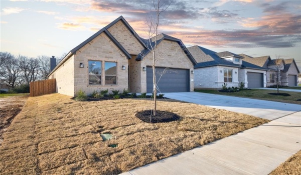 907 Boston Lane, River Oaks, TX 76114, 4 Bedrooms Bedrooms, ,3 BathroomsBathrooms,Residential,For Sale,907 Boston Lane,20810597
