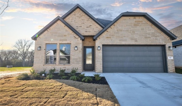 907 Boston Lane, River Oaks, TX 76114, 4 Bedrooms Bedrooms, ,3 BathroomsBathrooms,Residential,For Sale,907 Boston Lane,20810597