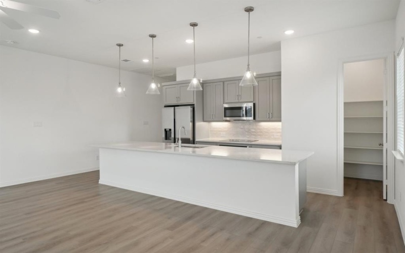 2402 Bulin Drive, Mansfield, TX 76063, 3 Habitaciones Habitaciones , ,2 BañosBaños,Residential,En Venta,2402 Bulin Drive,20810617