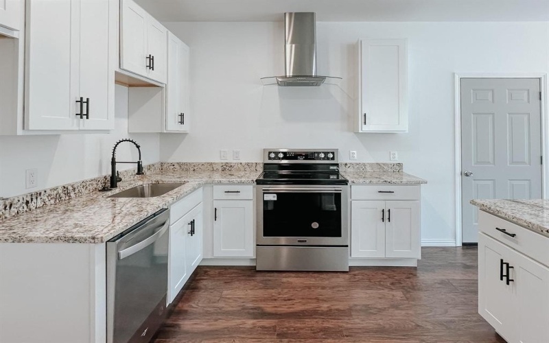 305 SW 6th Street, Kerens, TX 75144, 3 Bedrooms Bedrooms, ,2 BathroomsBathrooms,Residential,For Sale,305 SW 6th Street,20814202