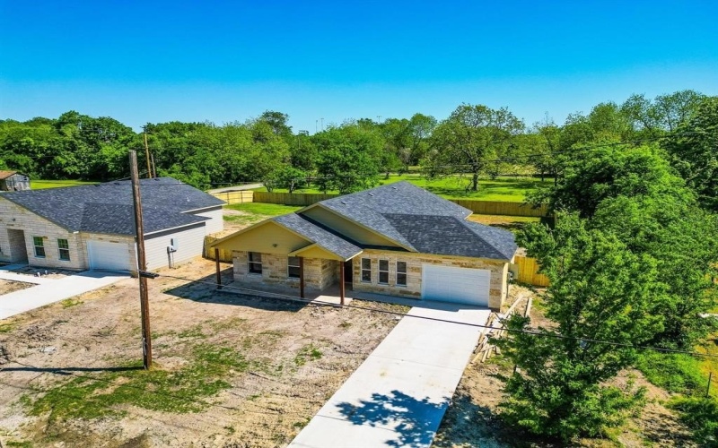305 SW 6th Street, Kerens, TX 75144, 3 Bedrooms Bedrooms, ,2 BathroomsBathrooms,Residential,For Sale,305 SW 6th Street,20814202