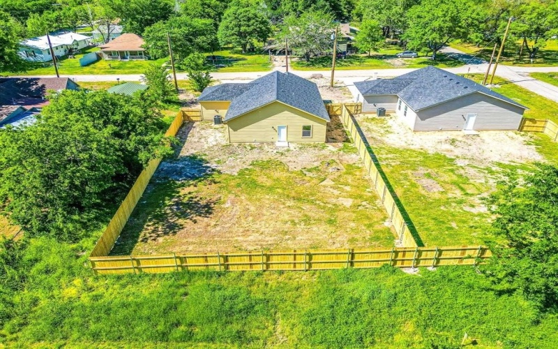 305 SW 6th Street, Kerens, TX 75144, 3 Bedrooms Bedrooms, ,2 BathroomsBathrooms,Residential,For Sale,305 SW 6th Street,20814202