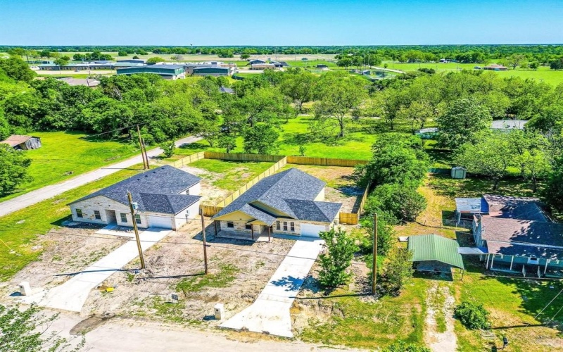 305 SW 6th Street, Kerens, TX 75144, 3 Bedrooms Bedrooms, ,2 BathroomsBathrooms,Residential,For Sale,305 SW 6th Street,20814202