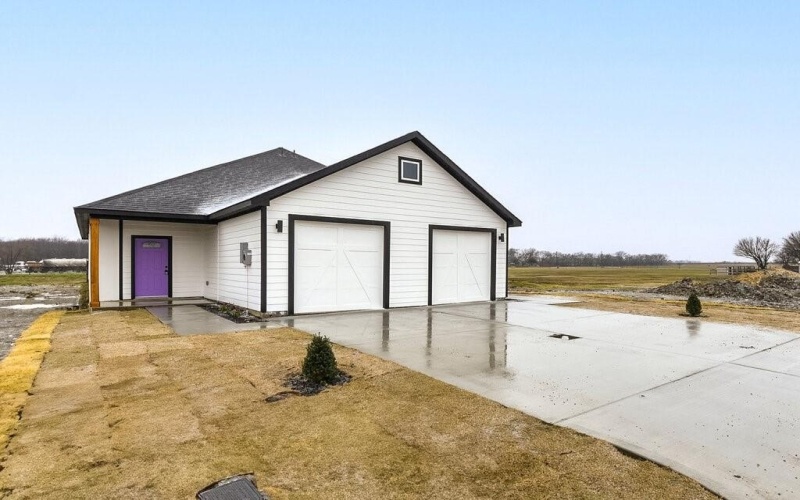 1020 Burnett Boulevard #A and B, Alvarado, TX 76009, 6 Bedrooms Bedrooms, ,5 BathroomsBathrooms,Residential Multi Family,For Sale,1020 Burnett Boulevard,20810823