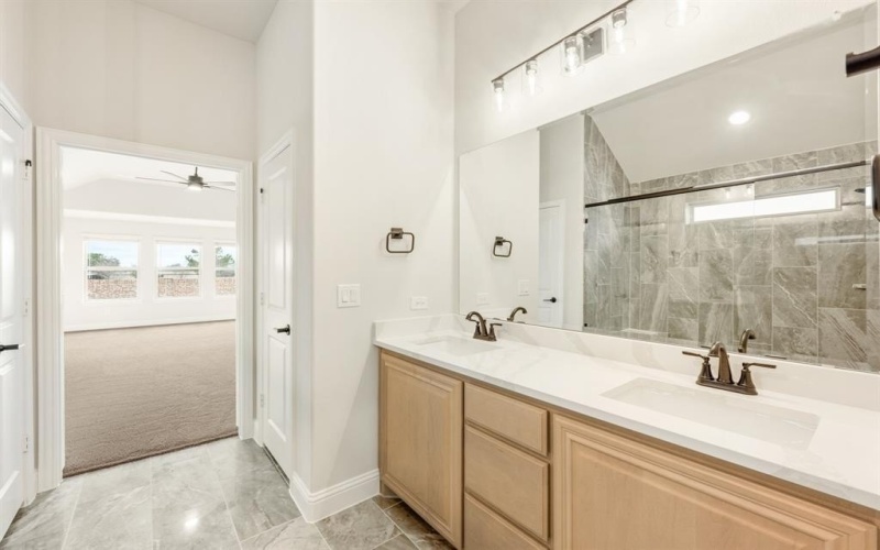 1080 Raptor Road, Alvarado, TX 76009, 3 Bedrooms Bedrooms, ,2 BathroomsBathrooms,Residential,For Sale,1080 Raptor Road,20810827