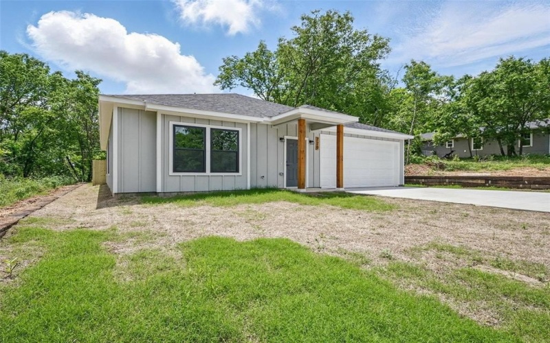 720 W Parnell, Denison, TX 75020, 3 Bedrooms Bedrooms, ,2 BathroomsBathrooms,Residential,For Sale,720 W Parnell,20810904