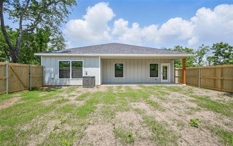 720 W Parnell, Denison, TX 75020, 3 Bedrooms Bedrooms, ,2 BathroomsBathrooms,Residential,For Sale,720 W Parnell,20810904